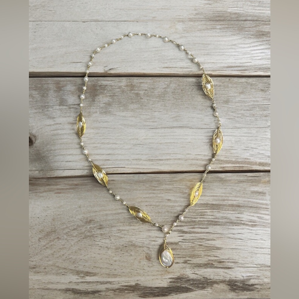 14k E Plated Gold single strand wire wrapped FWC Pearl pendant Necklace 28”
